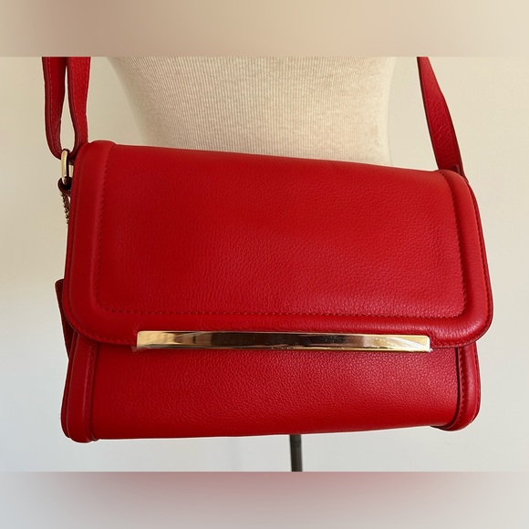 BNWOT Danier Red Leather Crossbody Bag - Picture 8 of 9